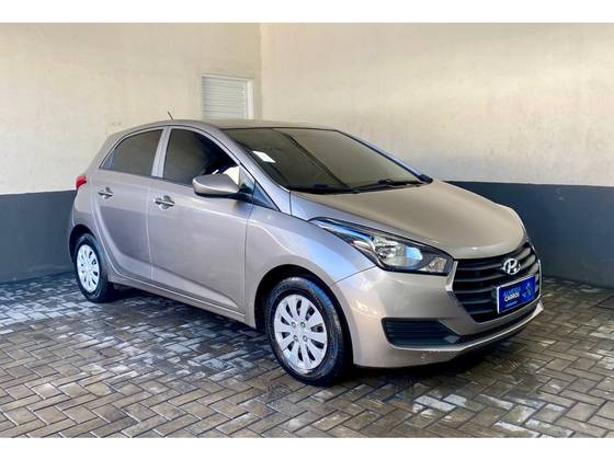 HYUNDAI HB20 1.0 COMFORT 12V FLEX 4P MANUAL